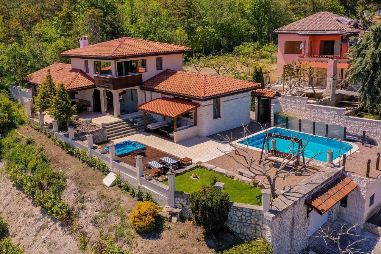 Villa Cook With Sea View - Heated Pool - At Balchik Exterior photo